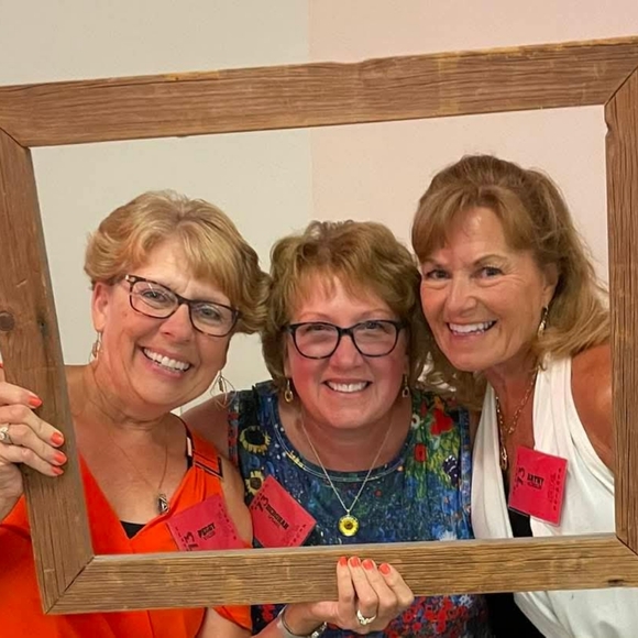 Meet your Posher, Deborah - Picture 7 of 7